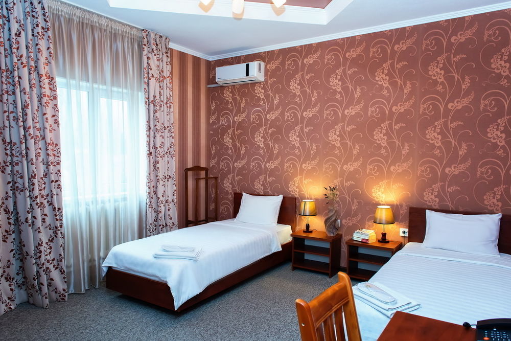 Kausar Hotel Bishkek Exterior photo